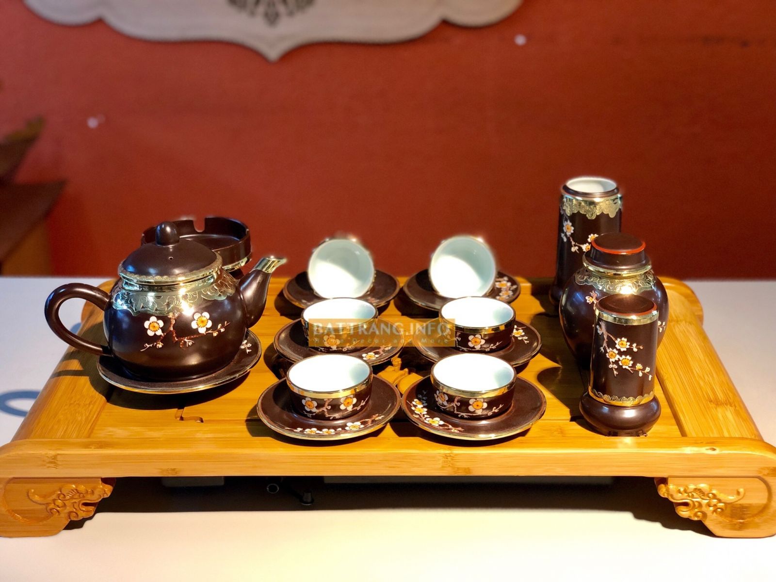BD6- Ấm chén nâu quả hồng khắc mai trắng bọc đồng kèm phụ kiện