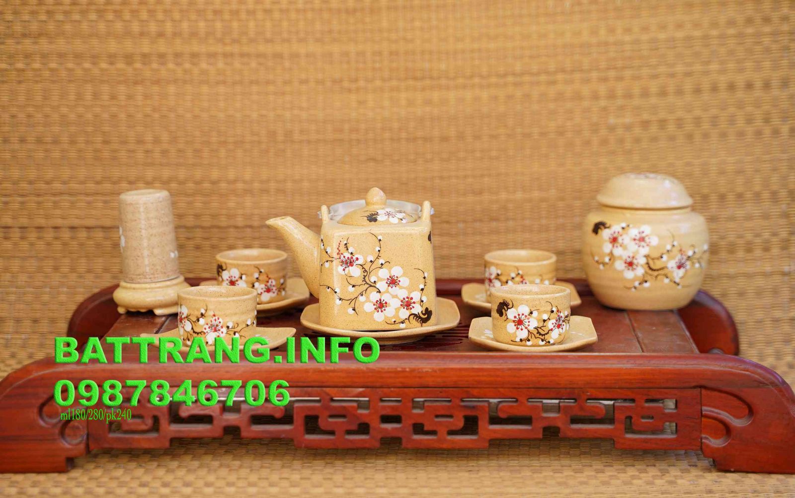 HV21- Bộ ấm chén vai vuông men vàng vẽ hoa đào cao cấp BátTràng + phụ kiện 3 món -