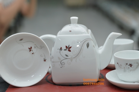 Bộ ấm chén thon cao vàng kim M321