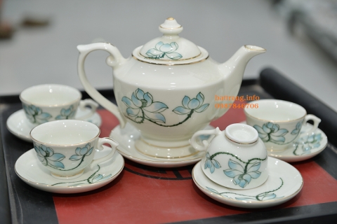 Bộ ấm chén Phú Quý vẽ hoa sen PQ0002