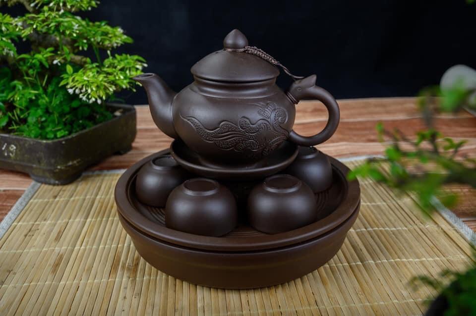 TS41-Bộ ấm chén tử sa dáng chóp châm khay thủng cao cấp BátTràng